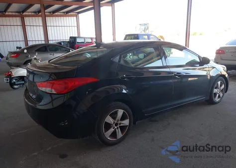 2013 Hyundai Elantra Gls z USA, uszkodzony, nr VIN 5NPDH4AE2DH443139